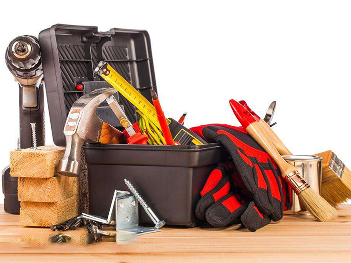 保障三：全天应急维修，终身维修服务。