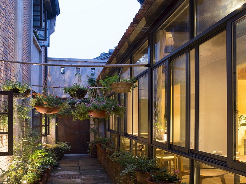 原生建筑的花迹酒店